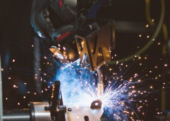 Kad robot za zavarivanje ima mozak