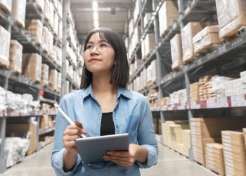 Kako smanjiti zalihe, a ipak ispuniti ciljeve isporuke na vrijeme?