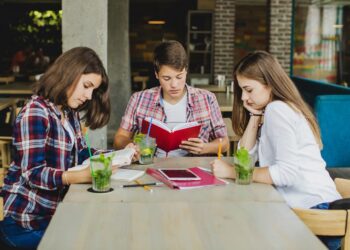 Zašto bi studenti trebali usvojiti planove zdravih obroka