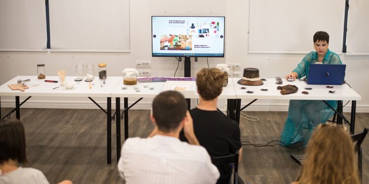 Maja Halilović: Želimo li zeleniji svijet, moramo preispitati ekonomski sustav i društvene norme