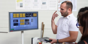 Kristal priča o mašinama, priča je o radu usklađenih ljudi…